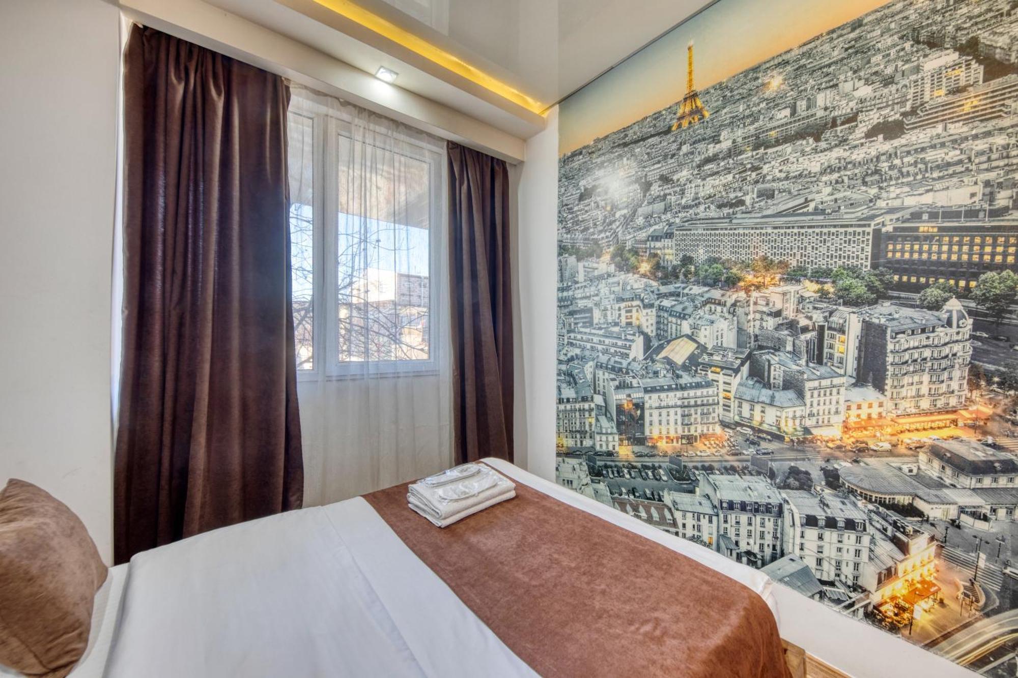 Aleppo Hotel Jerevan Buitenkant foto